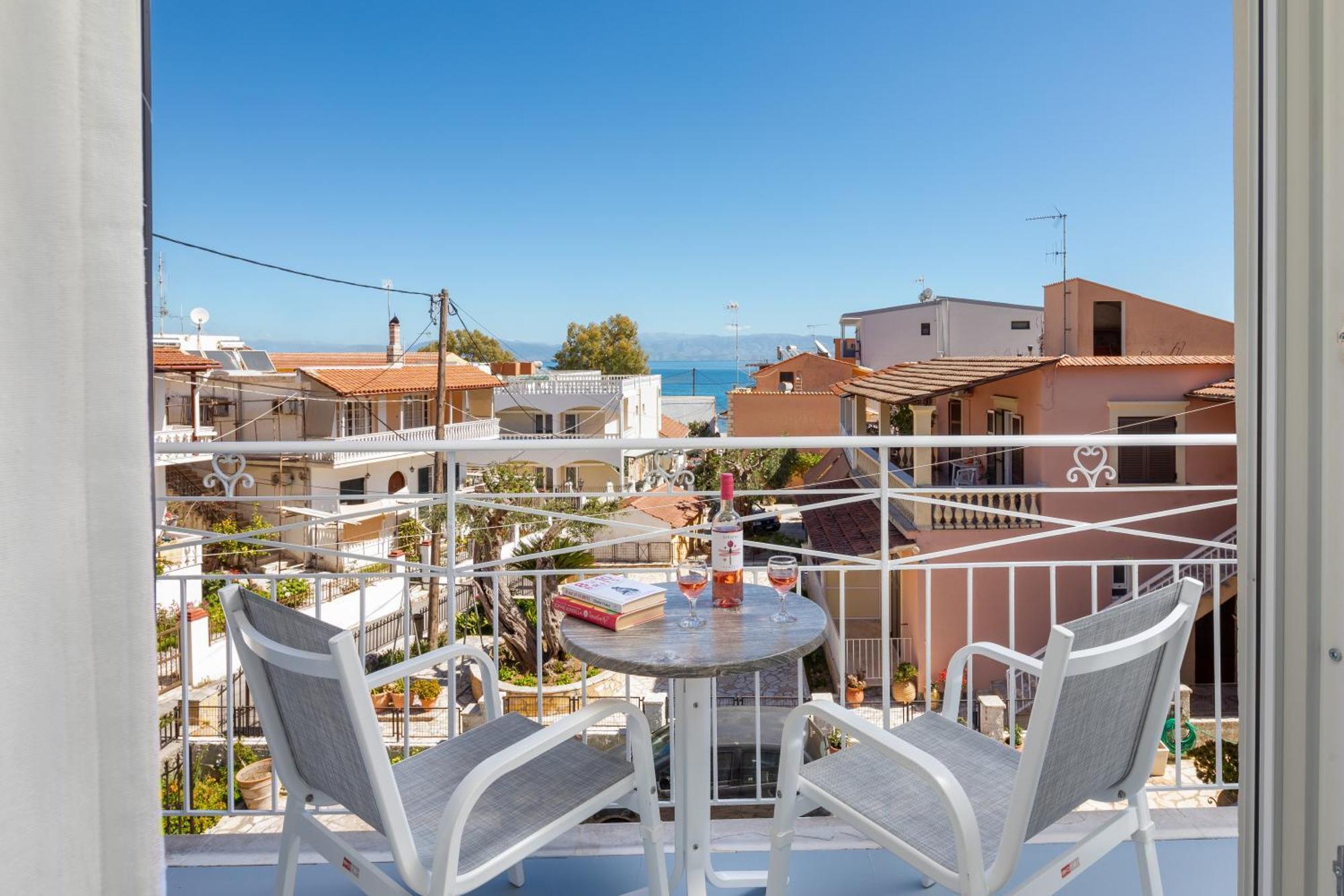 Bella Vista Beach Hotel Benitses  Eksteriør bilde