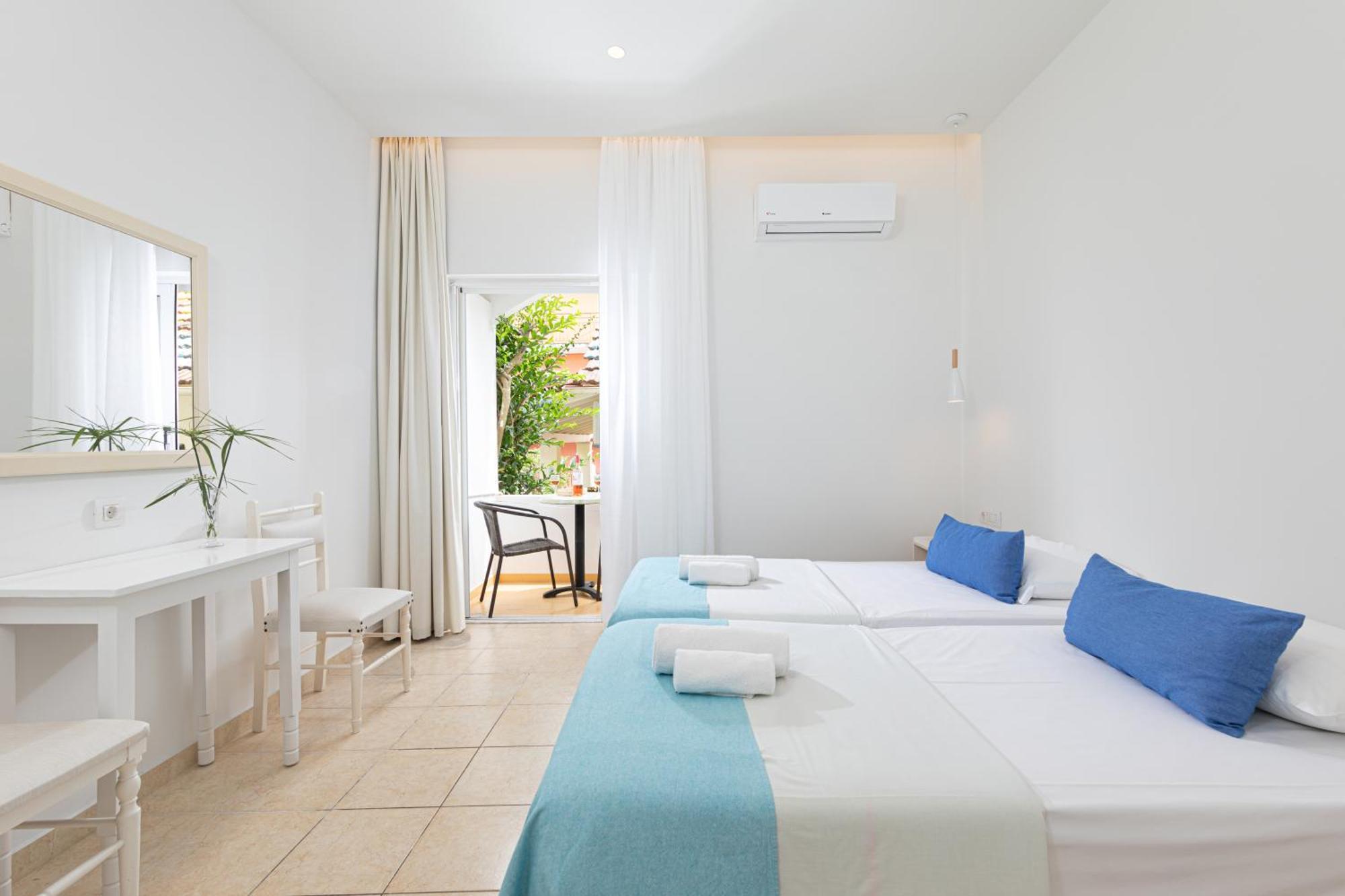 Bella Vista Beach Hotel Benitses  Eksteriør bilde